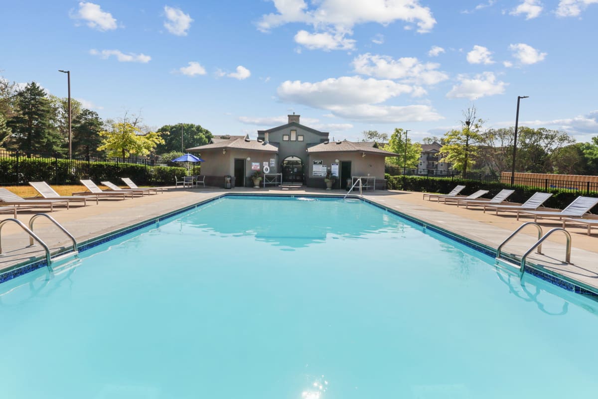 Luxury Apartments in Bloomington, MN Audenn Apartments